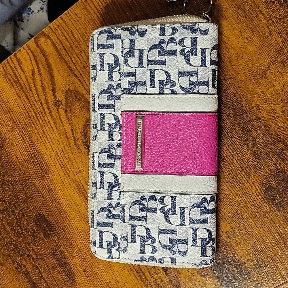 Dana Buchman wallet